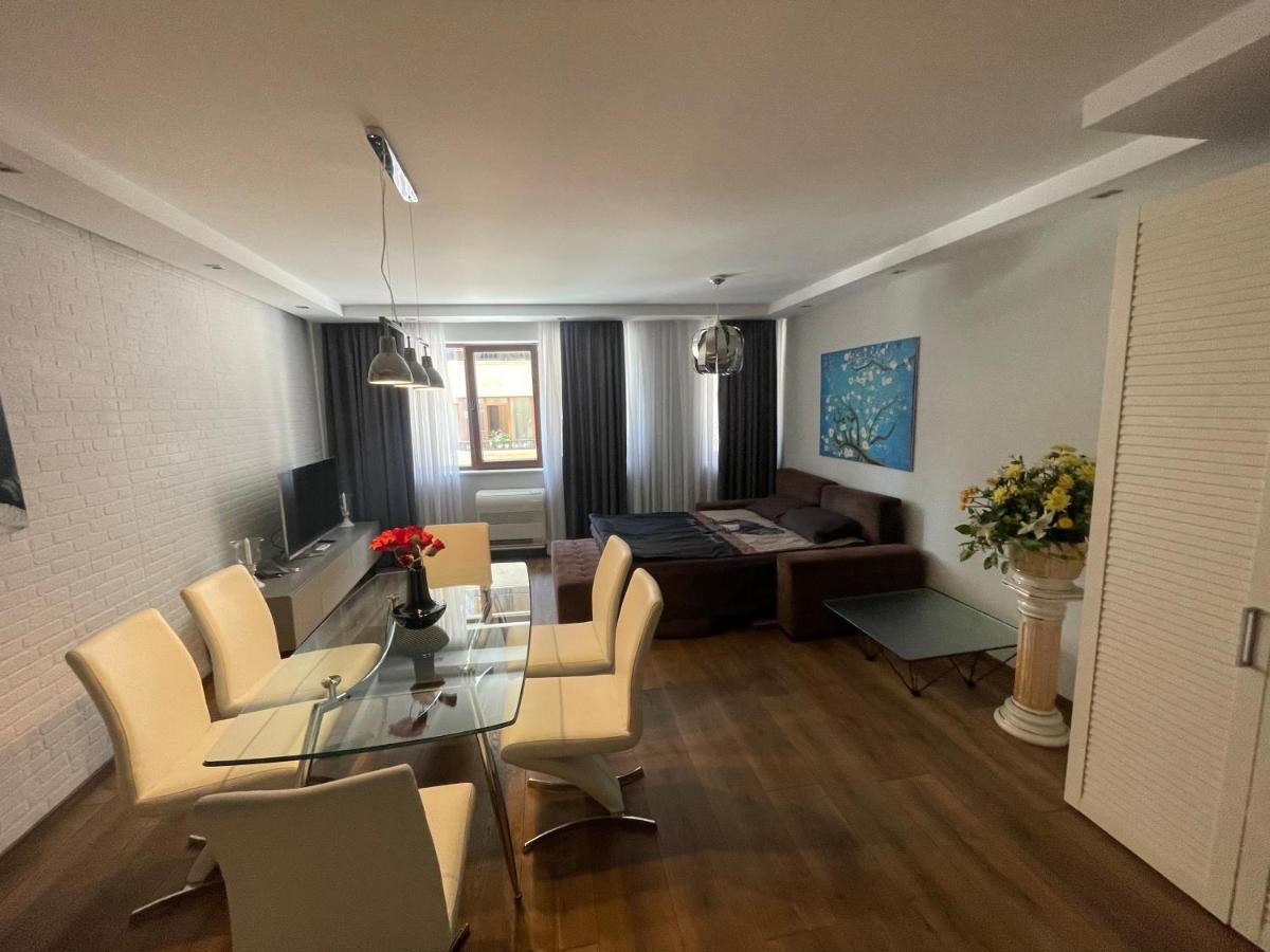 Luxury In Center 1 Apartment *
